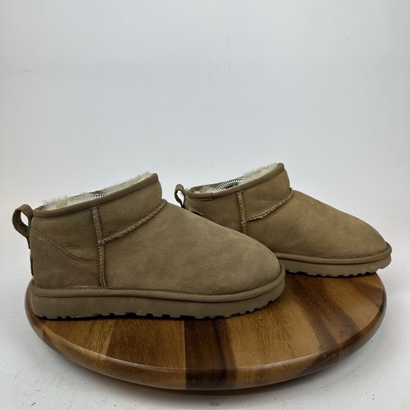 UGG Shoes - Womens Ugg Classic Ultra Mini Tan Shearling Lined Comfort Boots‎ Size 8 M GUC